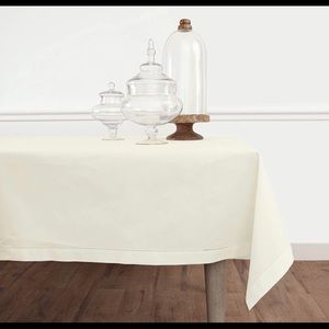 New Solino Home Cotton Linen Tablecloth – 58 x 144 Inch